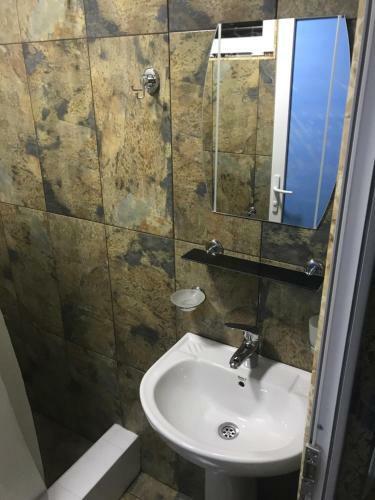Hostal Oto's Guest House