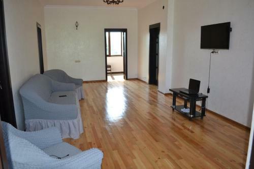 Hostal Shalva Apartment
