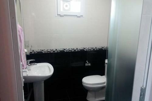 Hostal Kemeni Guest House