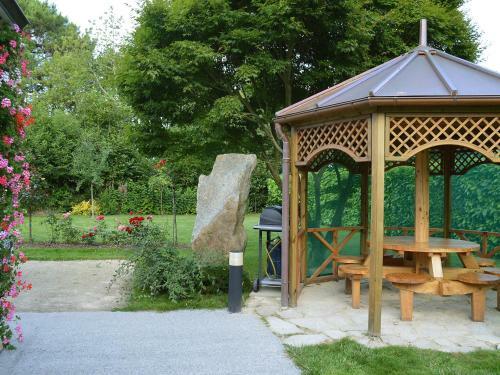 Holiday Home Maison Mestrezec