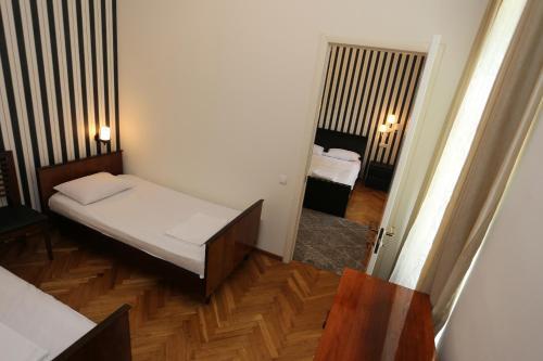 Hostal Guest House Pirosmani 60