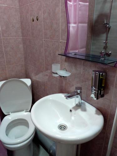Hostal Guest House Kato