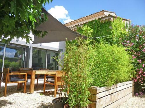 Holiday Home Les Platanes