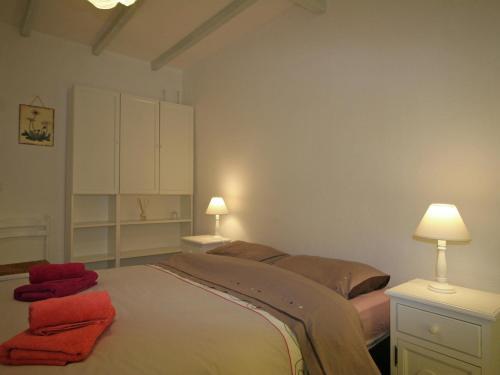 Holiday Home Les Platanes