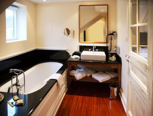 Hotel H�tel Le Beau Rivage