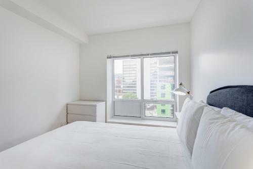 Palais-des-congr�s Furnished Apartments