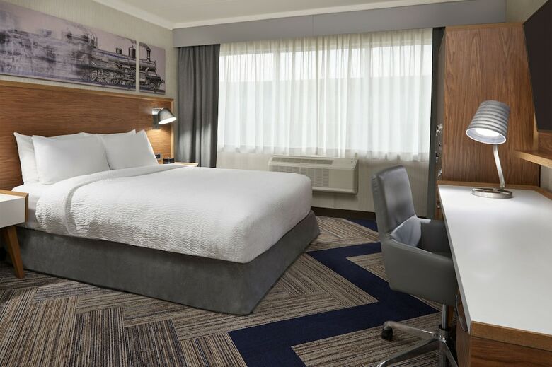 Hotel Holiday Inn Windsor Downtown