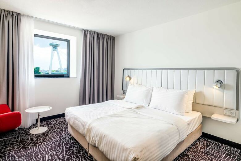 Park Inn By Radisson Danube Hotel