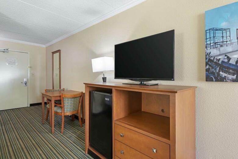 Hotel Holiday Inn Express Daytona Speedway