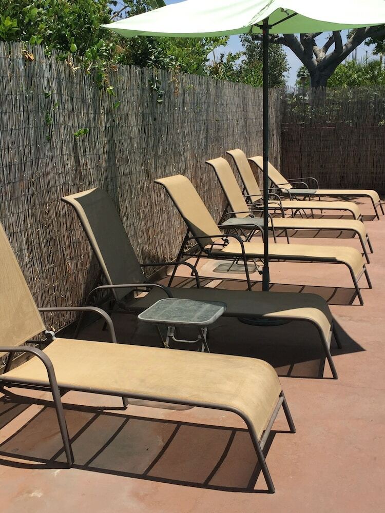 Hotel Anaheim Executive Inn & Suites