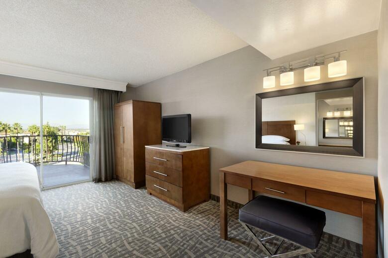 Hotel Embassy Suites Santa Ana - Orange County Airp