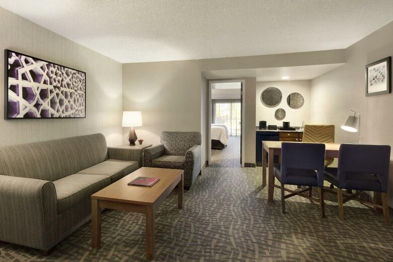Hotel Embassy Suites Santa Ana - Orange County Airp
