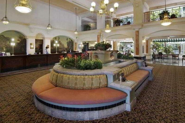 Hotel Embassy Suites Santa Ana - Orange County Airp