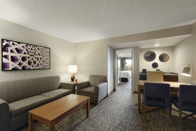 Hotel Embassy Suites Santa Ana - Orange County Airp