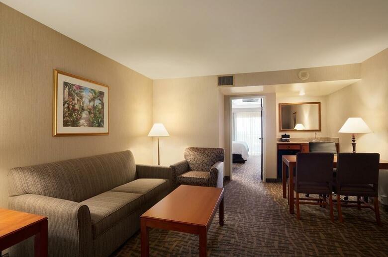 Hotel Embassy Suites Santa Ana - Orange County Airp