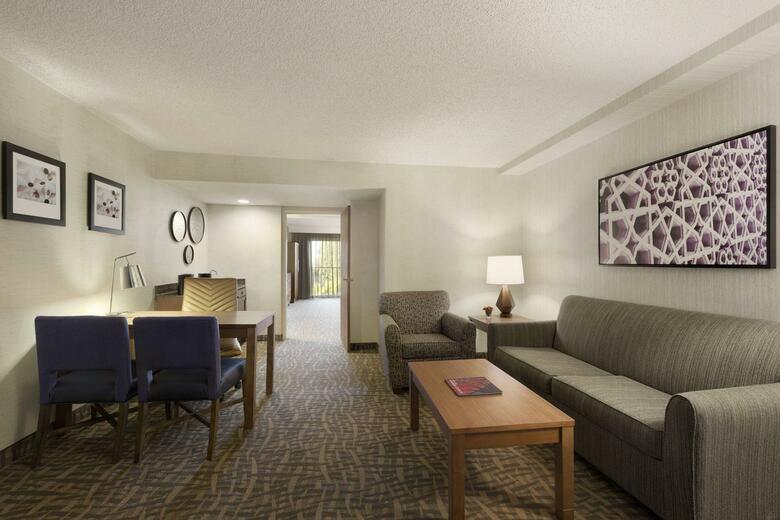 Hotel Embassy Suites Santa Ana - Orange County Airp