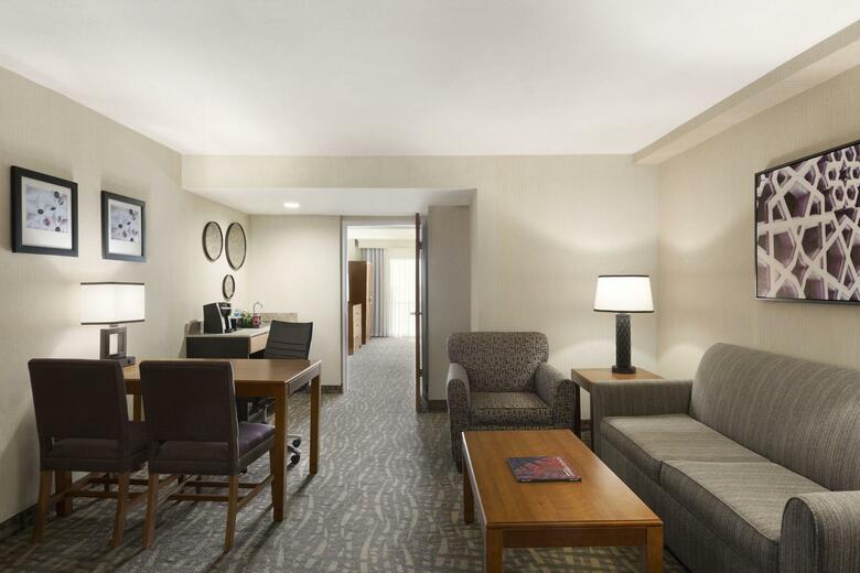Hotel Embassy Suites Santa Ana - Orange County Airp