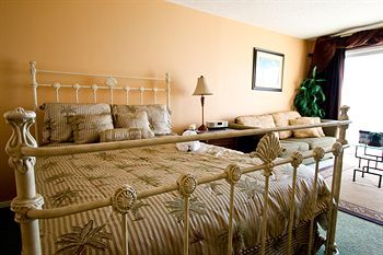 Hotel Resortquest Rentals At Islander Condominiums