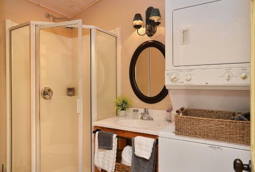 Hostal Casa Bella Guesthouse On Sechelt Inlet