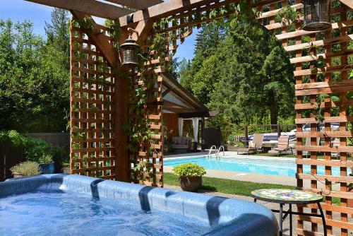 Hostal Casa Bella Guesthouse On Sechelt Inlet