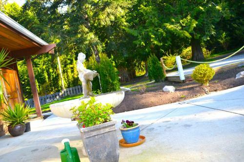 Hostal Casa Bella Guesthouse On Sechelt Inlet