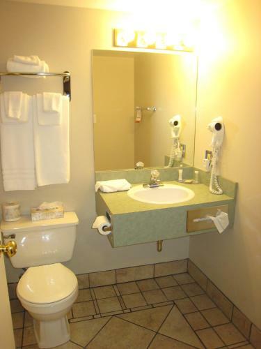 Hotel Super 8 By Wyndham Castlegar Bc