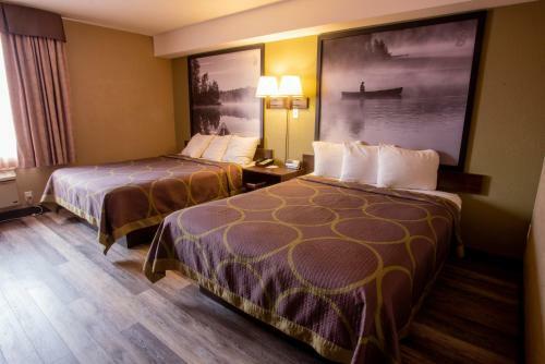 Hotel Super 8 By Wyndham Mississauga