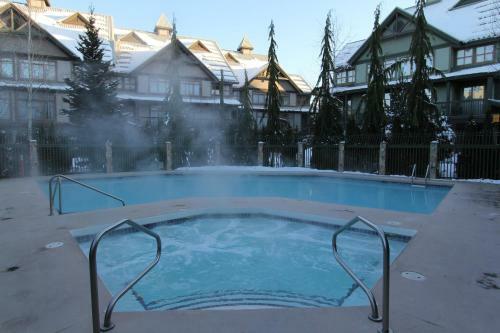 Apartamentos Accommodations By Whistler Retreats