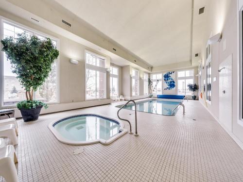 Hotel Heritage Inn & Suites - Brooks