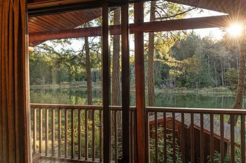 Hotel Cusheon Lake Resort