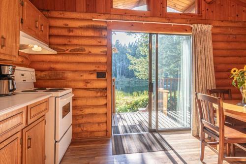 Hotel Cusheon Lake Resort