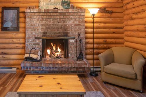 Hotel Cusheon Lake Resort