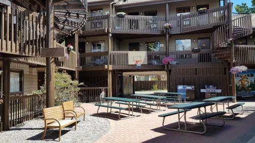 Banff International Hostel
