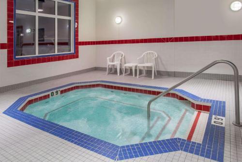 Hotel Ramada By Wyndham Brooks