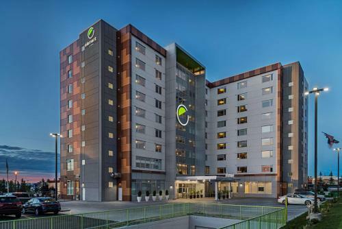 Hotel Element Calgary Airport