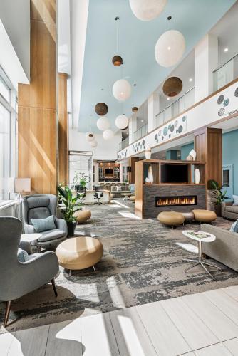 Hotel Element Calgary Airport