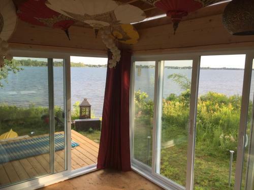 Hostal Gite Du Lac � La Tortue