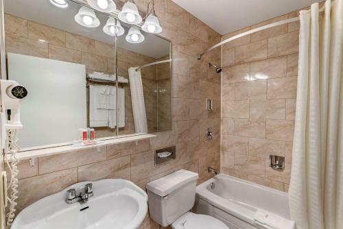 Hotel Econolodge Brossard