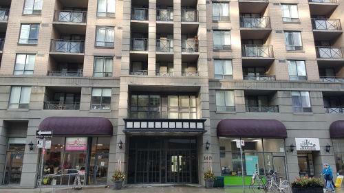 Apartamento Toronto Luxury Accommodations - University Plaza