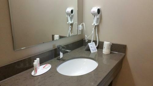 Hotel Super 8 Mont Laurier