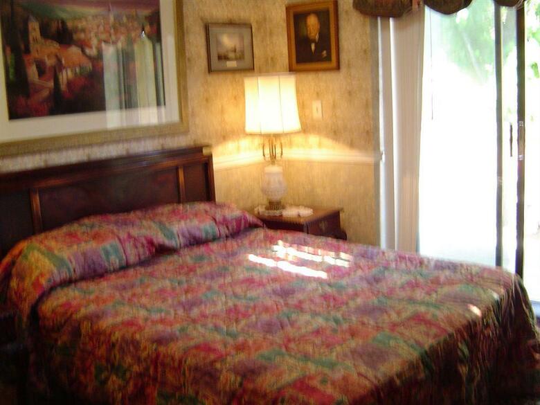 Pimblett's Toronto Downtown Bed &breakfast
