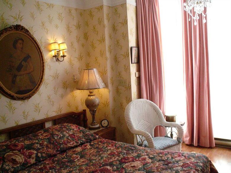 Pimblett's Toronto Downtown Bed &breakfast