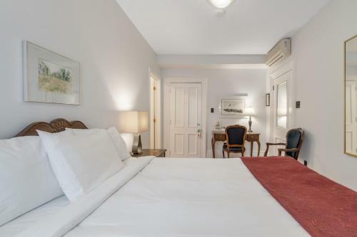 Hotel Manoir De La Tour