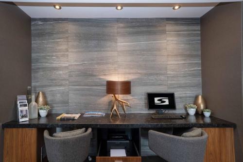 Sandman Hotel & Suites Vernon