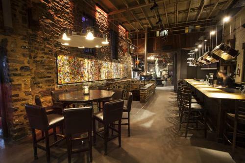 Aparthotel Springhill Suites By Marriott Vieux-montr�al / Old Montreal