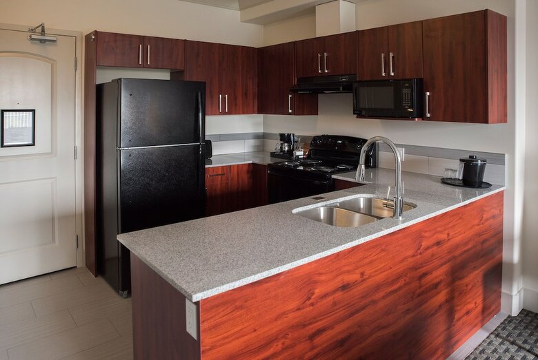 Hotel Chateau Nova Yellowknife