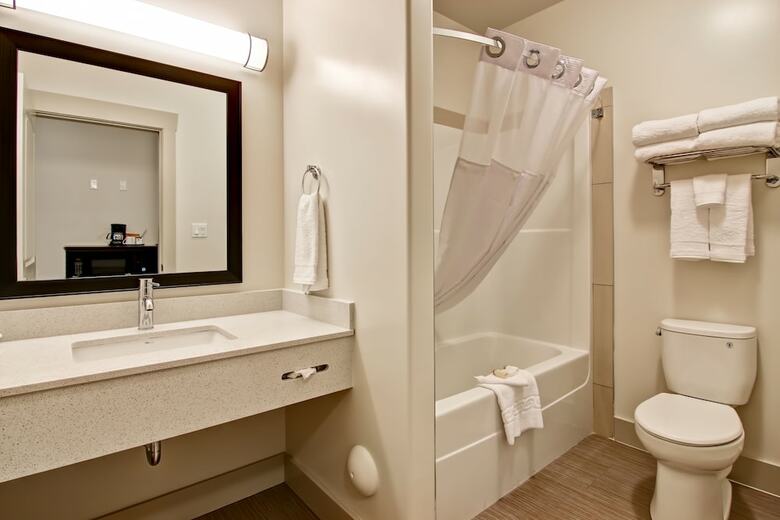 Hotel Chateau Nova Yellowknife