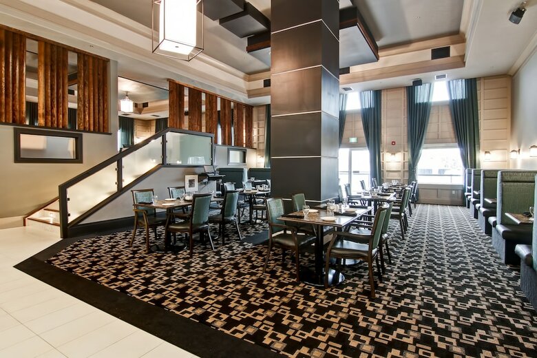 Hotel Chateau Nova Yellowknife