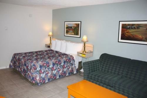 Hotel Northwoods Inn & Suites