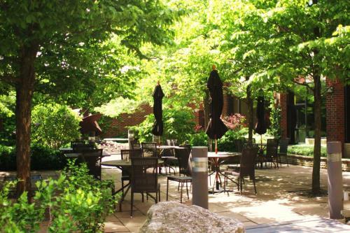 Edward Village Hotel Markham